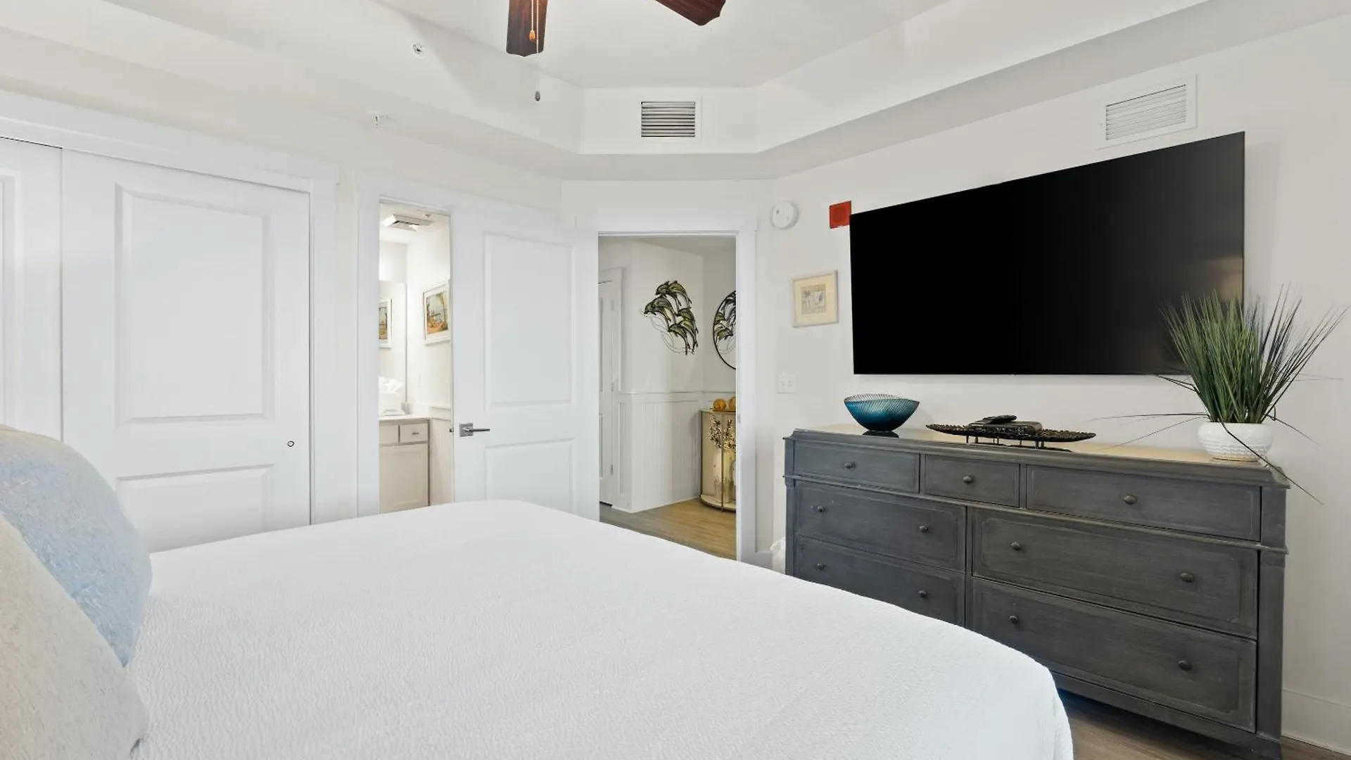 Calypso Resort Tower 3 By Panhandle Getaways Panama City Beach USA