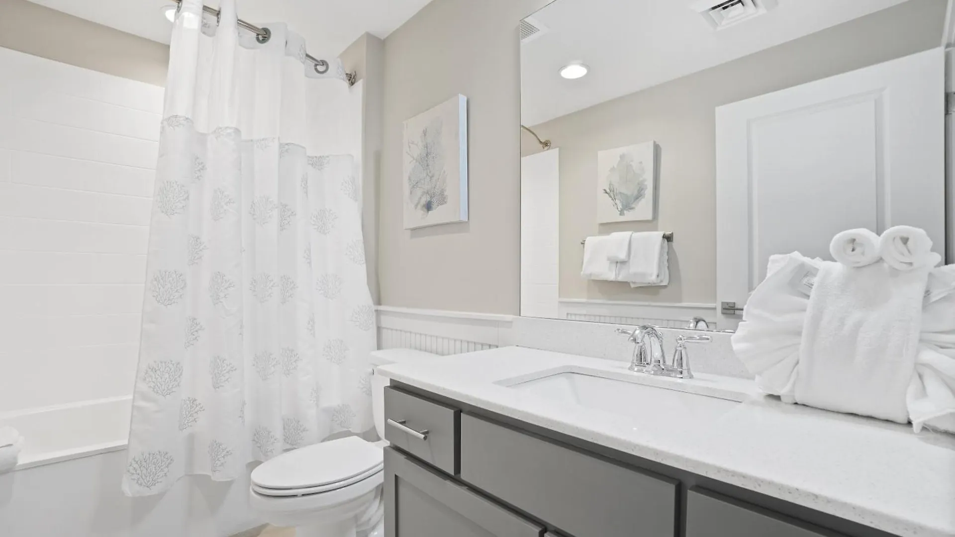 Calypso Resort Tower 3 By Panhandle Getaways Panama City Beach Apartment
