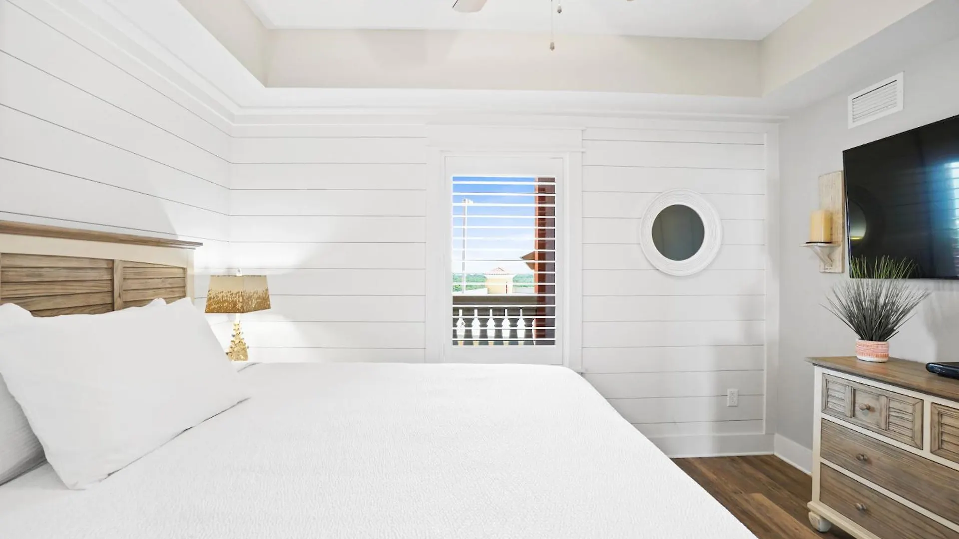Apartment Calypso Resort Tower 3 By Panhandle Getaways Panama City Beach